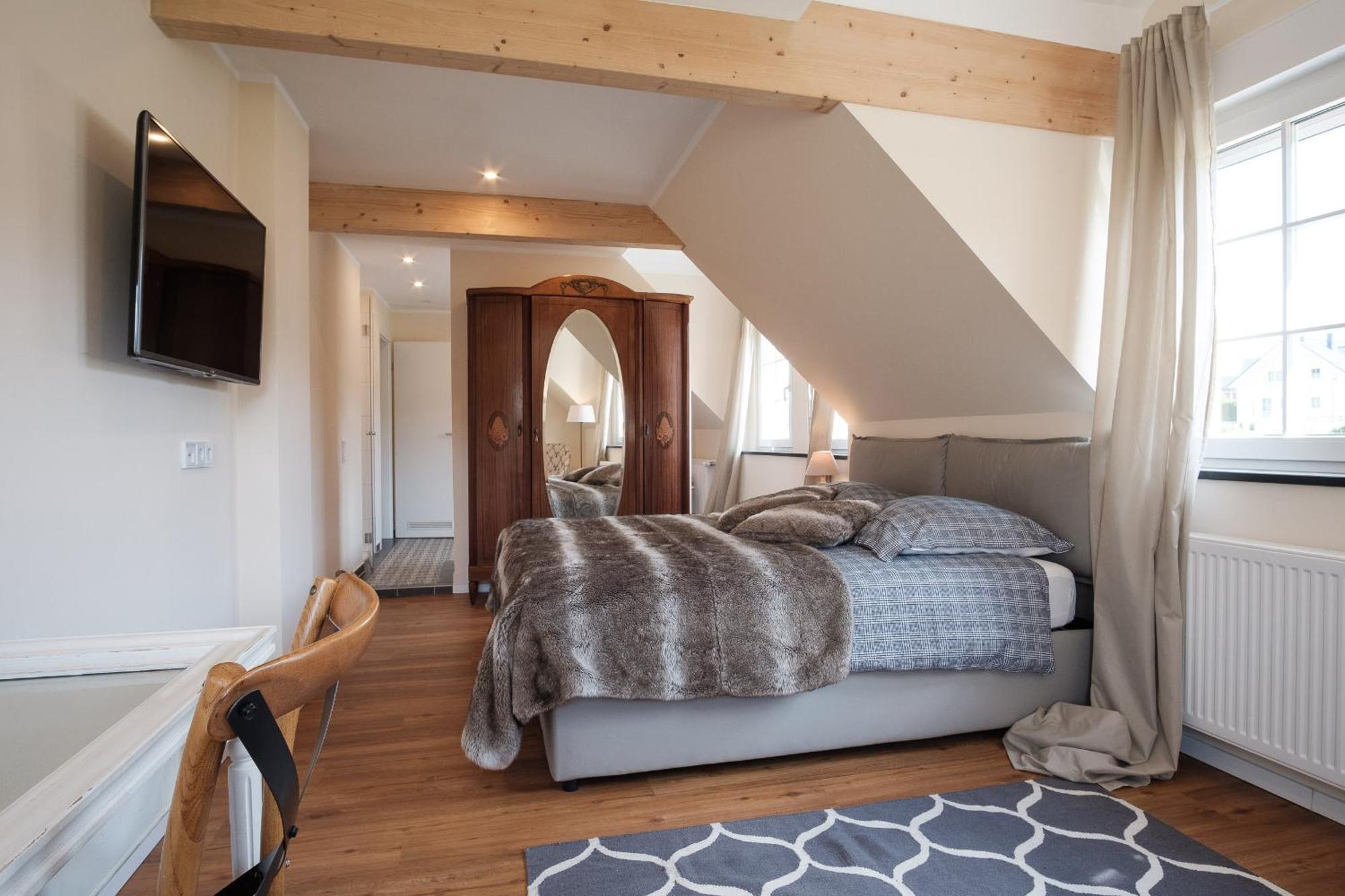 Landhotel Eifellust Schalkenmehren Exteriör bild