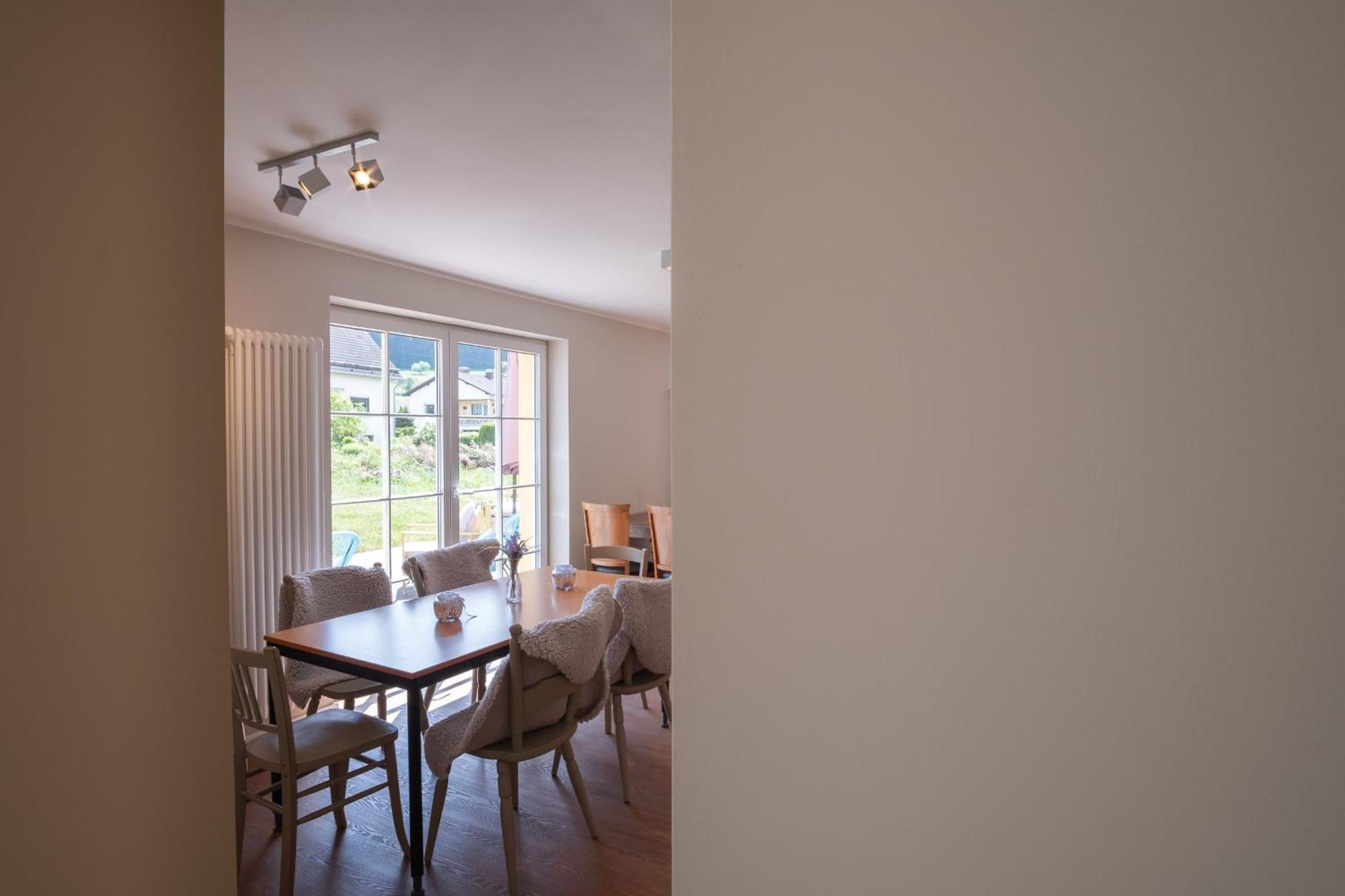 Landhotel Eifellust Schalkenmehren Exteriör bild
